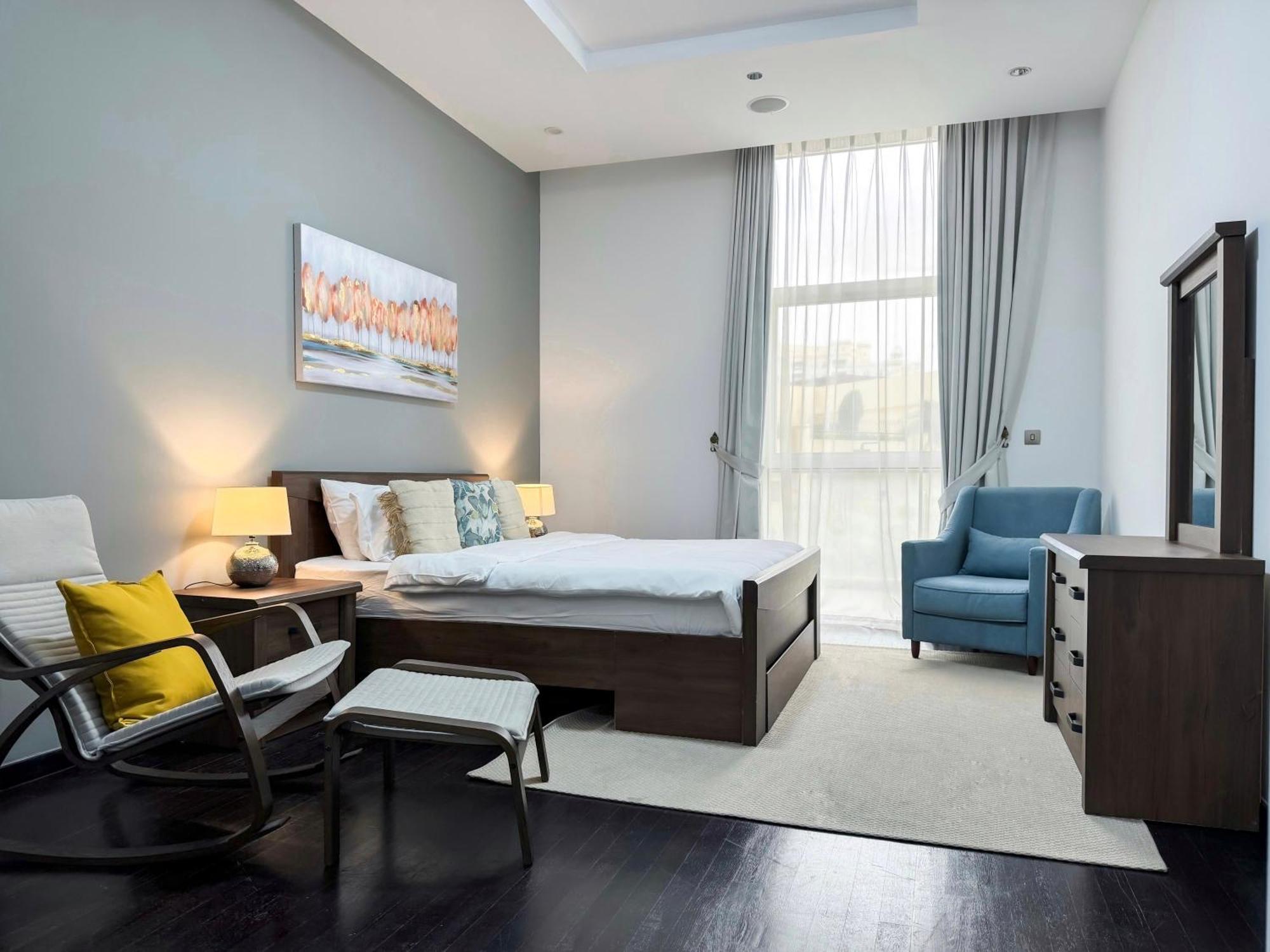Modern Beachfront 1Br Apartment - Tiara Residence Dubaj Kültér fotó
